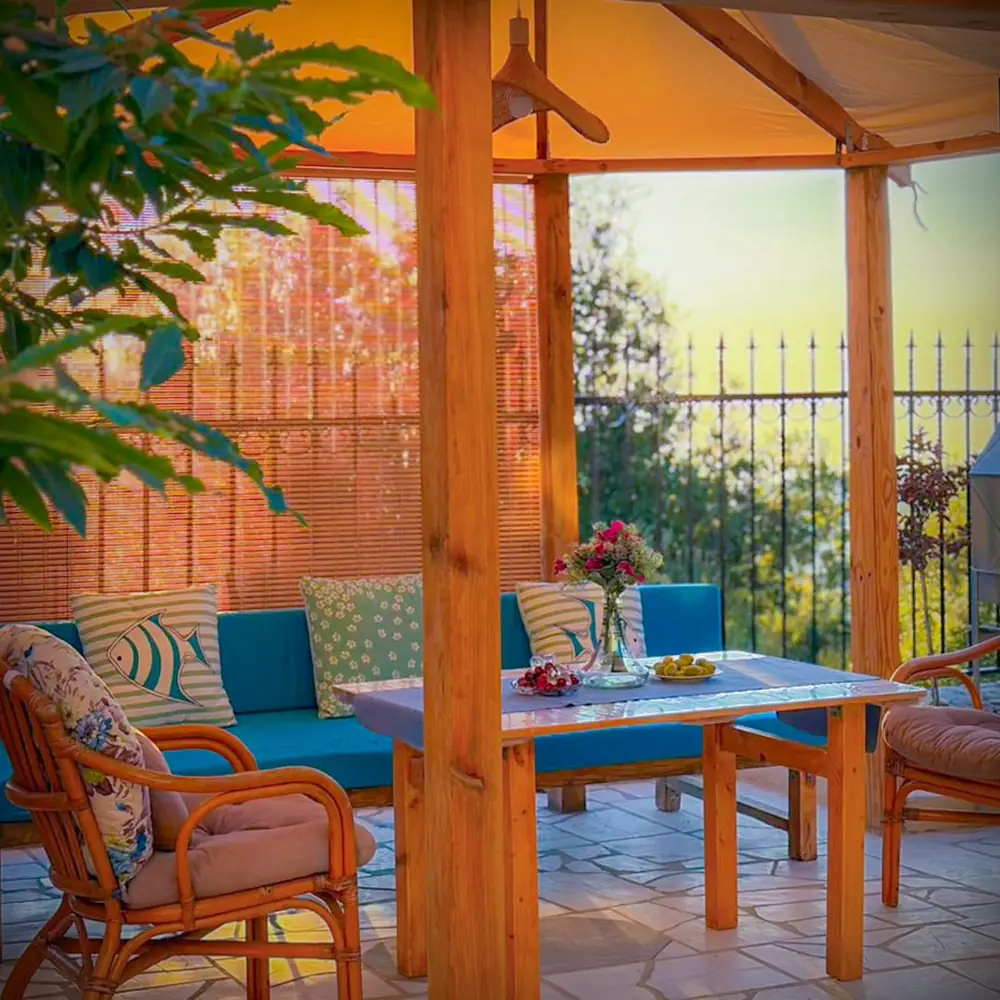 Pergola seating in the garden